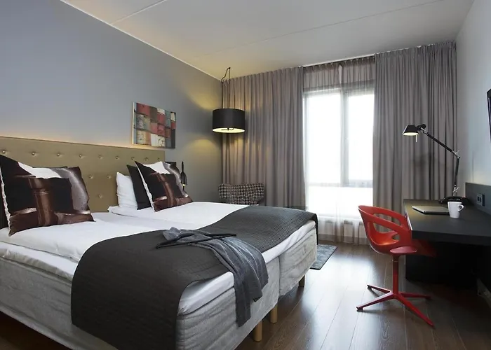 Gardenview Room